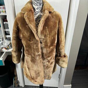 Vintage 1970s Laskin Mouton Genuine Fur Coat.  Approx size M/L